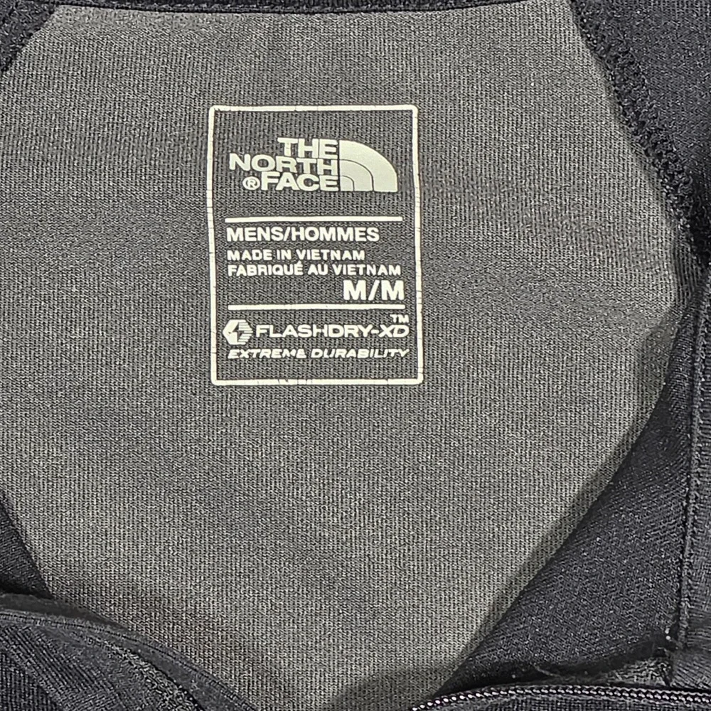The North Face Mens FlashDry-XD Quarter Zip Pullover Black Medium Running Top‎
